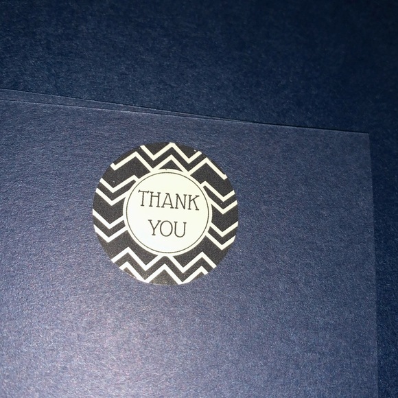 Thank You Sticker Labels 500 labels on roll. 1” Round NWT White & Black Chevron - Picture 2 of 4